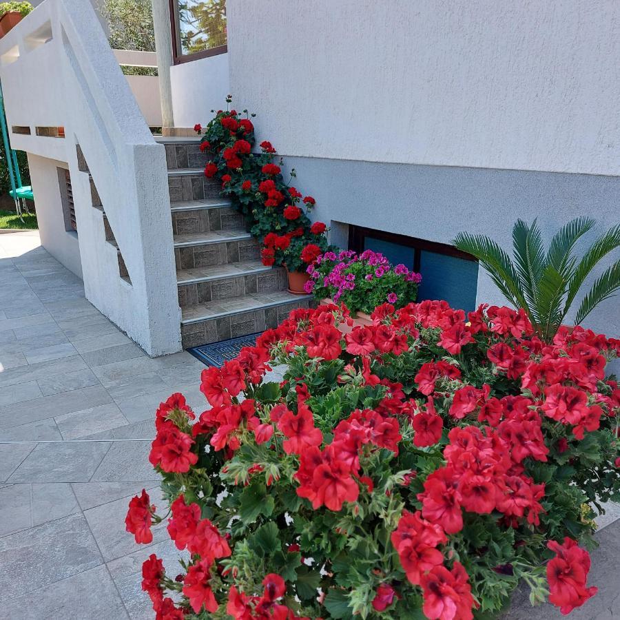 Apartments Mohar III Башка Екстер'єр фото